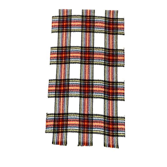 Vince Camuto Scarf Blanket Wrap Plaid Tartan Oversized 20x74 Preppy NWOT - Picture 1 of 4